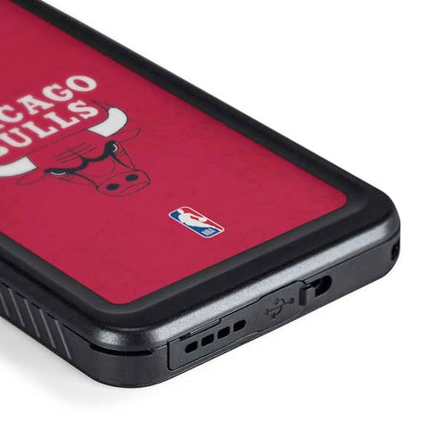 NBA Chicago Bulls Red Distressed Galaxy S24 Waterproof Case